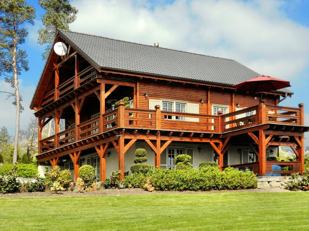 Willa Affluent Chalet In Septon With Bubble Bath Durbuy Zewnętrze zdjęcie